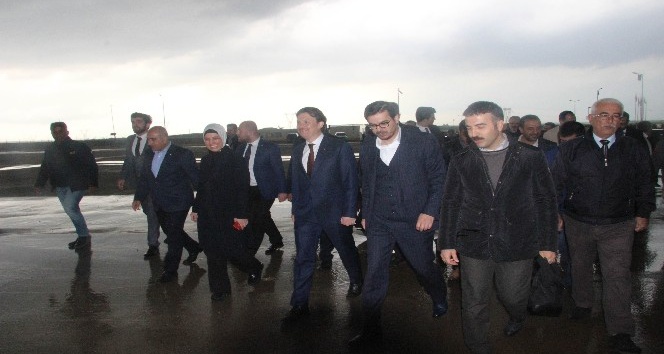 Suriyelilerin ilk halk ayaklanmasını anlatan filmin galası Çobanbey’de yapıldı