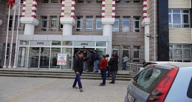 Kuşadası’nda aranan 3 kişi yakalandı