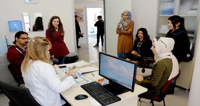 Şehit Dr. Atilla Nizam Sağlıklı Hayat Merkezi şifa dağıtıyor