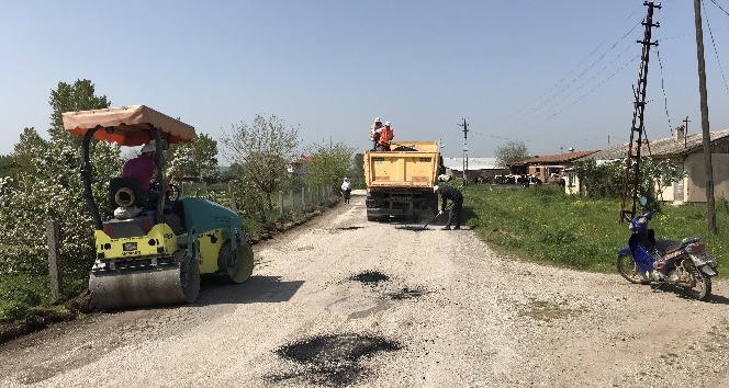 Çan’da köy yolları tamiratına başlandı