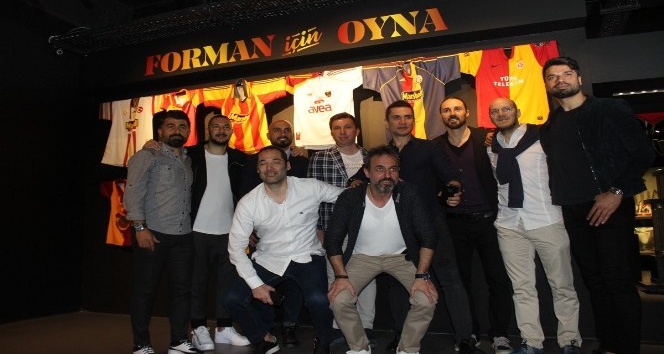 Galatasaray camiasının önemli isimleri Stadyum Müzesi’nde ağırlandı