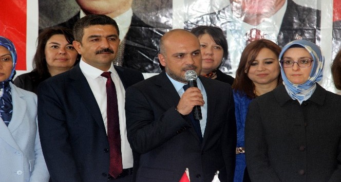 AK Parti’li kadınlardan Mehmetçik ile Kilislilere destek