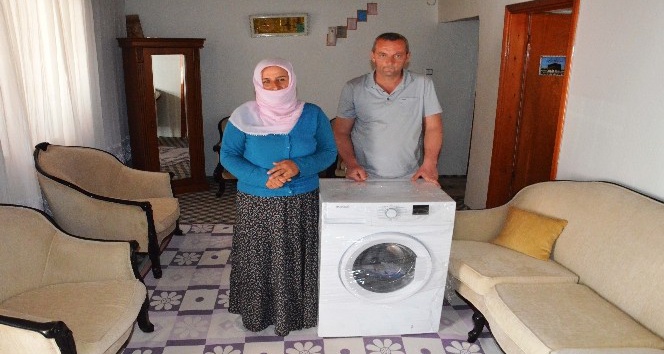 Annesine çamaşır makinesi alamayan Rabia’nın hayali gerçek oldu