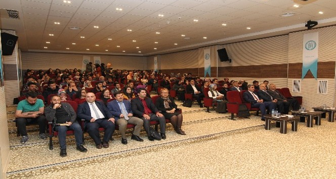 Bitlis’te ‘Başarı Tesadüf Değildir’ semineri
