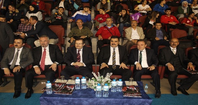 Ağrı’da Gençler Kulüpler Türkiye Halter Şampiyonası başladı