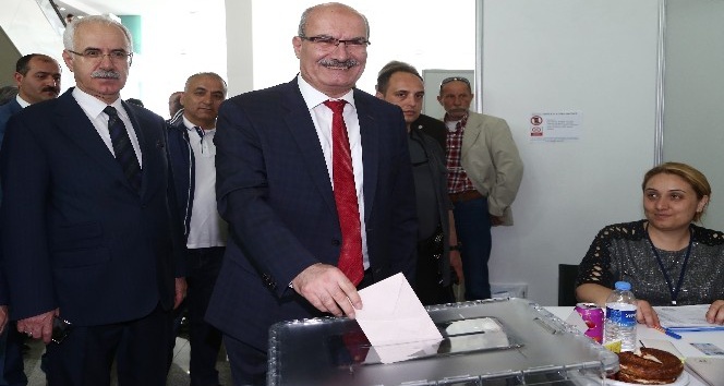 ATO seçimleri başladı