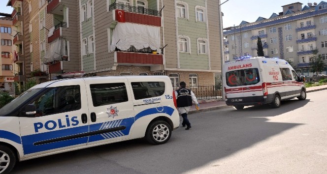 Sinop’ta 2 genç evlerinde ölü bulundu