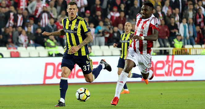 ÖZET İZLE: Sivasspor 1-2 Fenerbahçe Maç Özeti Golleri İzle|Sivas Fener kaç kaç bitti?