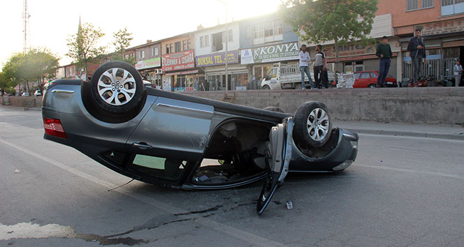 Konya&#039;da otomobil takla attı: 2 yaralı