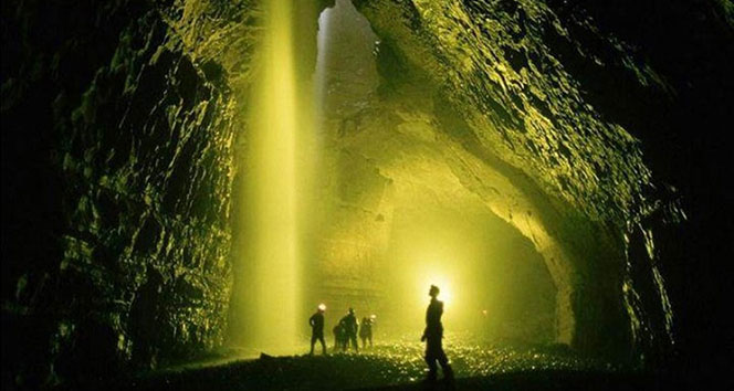Rusya dünyanın en derin mağarasına indi