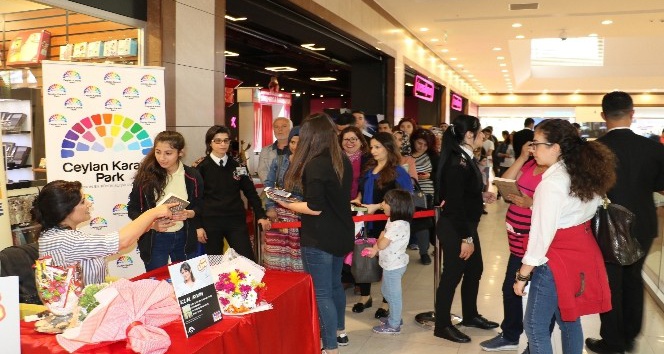 İclal Aydın’a Diyarbakır’da yoğun ilgi