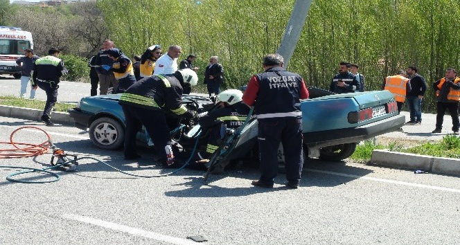 Yozgat’ta trafik kazası 2 ölü 1 yaralı