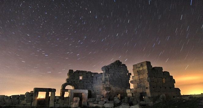Yıldızlar altında Zerzevan kalesi fotoğraflandı