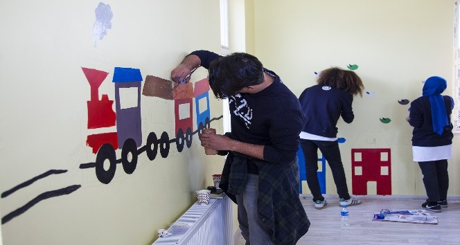 YTÜ öğrencileri Ahlat’ta anaokulunun iç dizaynını yapıyor