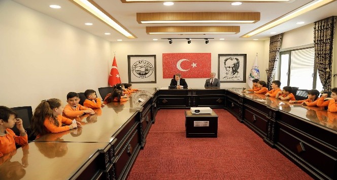 Başkan Palancıoğlu’ndan öğrencilere ders