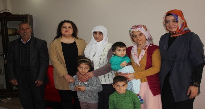 Beyza Elban’dan şehit ailesine ziyaret