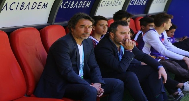 Ali Ravcı: “Beşiktaş saygıyı hak ediyor”