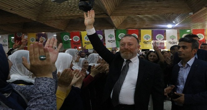 HDP seçim startını Mersin’den verdi