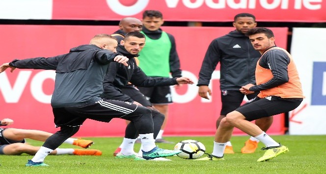 Beşiktaş’ta E. Yeni Malatyaspor mesaisi Güneş’siz başladı