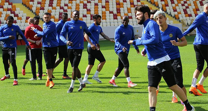 Evkur Yeni Malatyaspor, Beşiktaş maçının taktiği çalıştı
