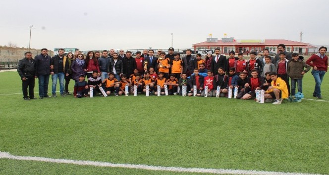 Çaldıran’da ‘Ortaokullar Arası Futbol Turnuvası’ sona erdi