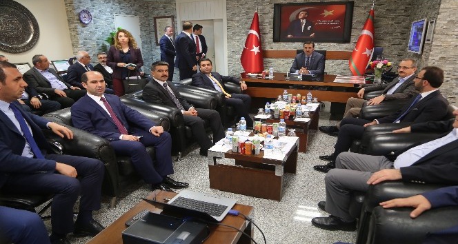 Gümrük ve Ticaret Bakanı Tüfenkci Şırnak’ta