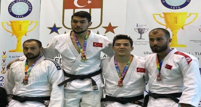 NEÜ’lü öğrenciler judo şampiyonasından derecelerle döndü