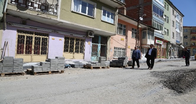 Battalgazi Belediyesi  Sarıcıoğlu Mahallesi’nde sokakları yeniliyor