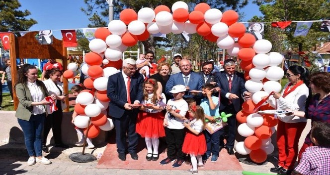 Başkan Albayrak Atatürk ve Gençlik Parkı ile Atatürk Çocukları Kütüphanesinin açılışına katıldı