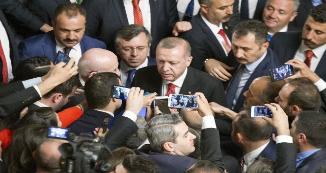 Cumhurbaşkanı Recep Tayyip Erdoğan, CHP’nin İYİ Parti’ye desteğiyle ilgili, &quot;Demokrasi nezaketi bu anlayışla olmaz. Güneş Motel olayından daha beter bir durum&quot; dedi.