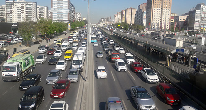 İstanbul&#039;da sürücülere sabah trafiği şoku