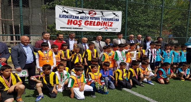 Iğdır’da Okullar arası futbol turnuvası