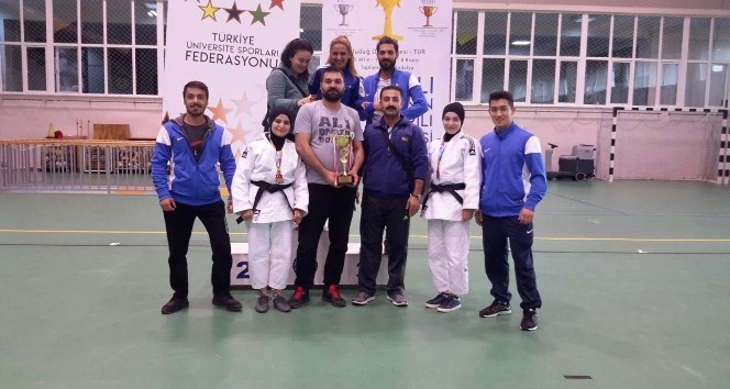 İnönü Üniversitesi Bursa’da yapılan Judo Şampiyonasında derece elde etti
