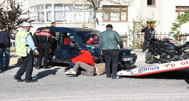 Ehliyetsiz sürücü polisten kaçtı, kaza yaptı: 5 yaralı