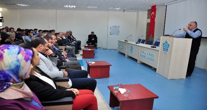 İhsan Fazlıoğlu, NEÜ’de iki ayrı konferans verdi