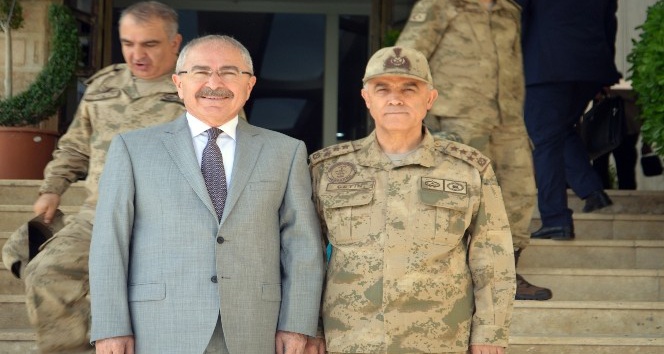 Jandarma Genel Komutanı Orgenaral Çetin Mardin’de