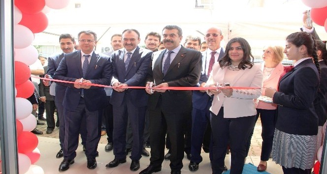 Müsteşar Tekin, Aydın STEM Merkezi’nin açılışını yaptı