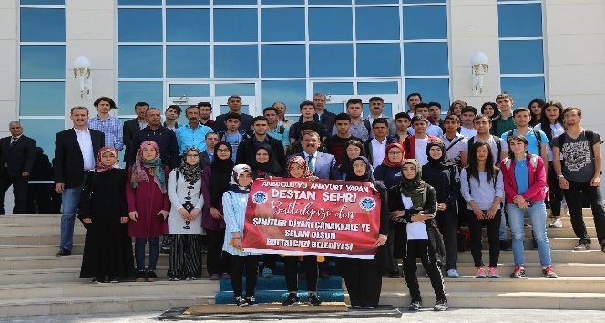 Battalgazi Belediyesi başarılı öğrencileri Çanakkale’ye gönderdi