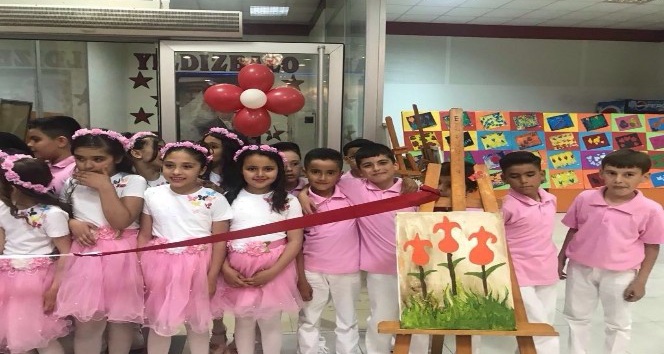 3. sınıf öğrencilerinden resim sergisi