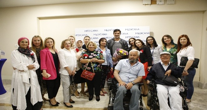 Burak Hakkı, Yaşam Tadında Aylık Buluşmalara konuk oldu