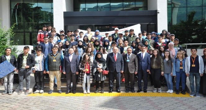 &quot;Biz Anadolu’yuz Projesi&quot; kapsamında 40 Bitlisli Öğrenci Artvin’de