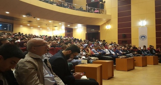 Kırklareli Üniversitesinde “İslam Temeddünü Okuma Üzerine Düşünceler&quot; konferansı