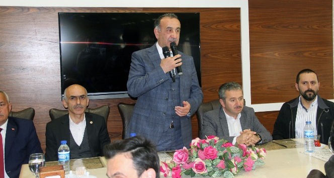Gürel, geniş katılımlı toplantıyla aday adaylığını açıkladı