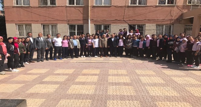 Başkan Kara Lise son sınıf öğrencileriyle bir araya geldi