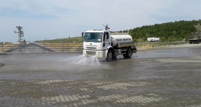 Yozgat’ta çevre temizlik çalışmaları gece gündüz sürüyor