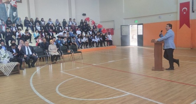 Prof. Dr. Necmettin Erbakan Fen Lisesi’nde TÜBİTAK destekli Bilim Fuarı