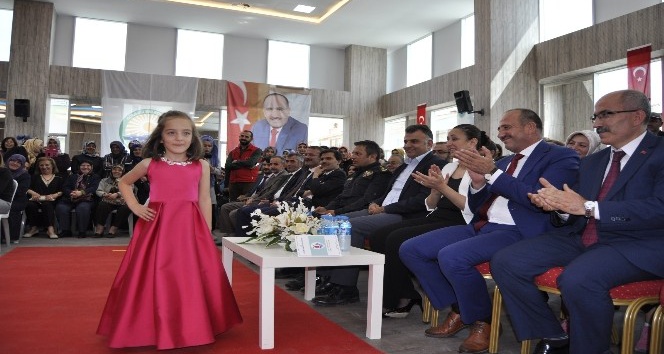 Gölbaşı Halk Eğitim Merkezi yıl sonu sergisi açıldı