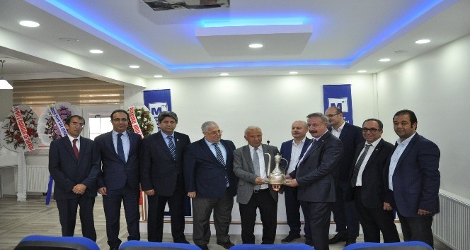 Kars-Iğdır-Ardahan SMMM Bölge Odası’nın açılışını Devlet eski Bakanı Masum Türker yaptı
