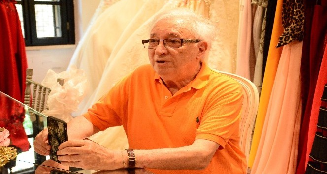 Modacı Yıldırım Mayruk: “Düğme dikmesini bilmeyenler bile modacı oldu”