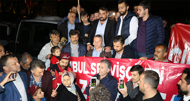 İstanbul’da servis minibüsçülerinden plaka tahdid eylemi